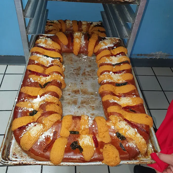 La Mexicana Bakery Picture 2