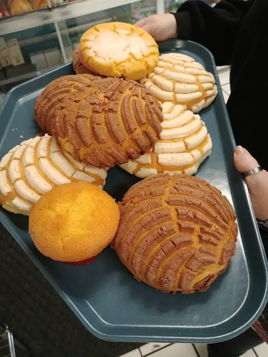 La Mexicana Bakery Picture 9