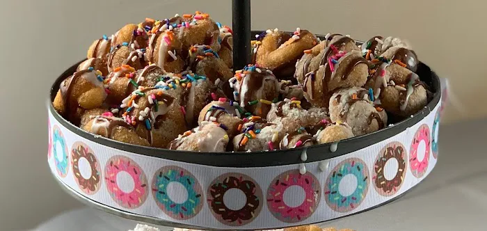 Sugar Mama's Mini Donuts Picture 5