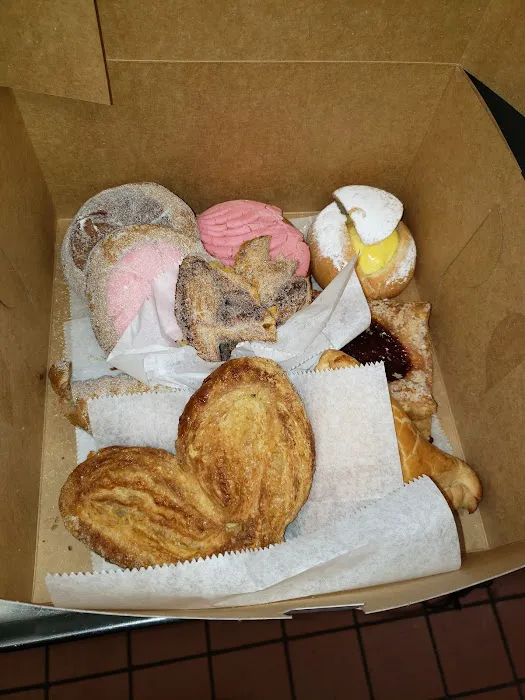La Esperanza Bakery Picture 8