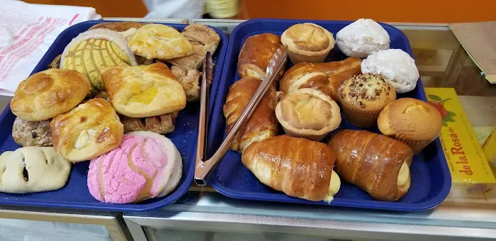 La Esperanza Bakery Picture 10