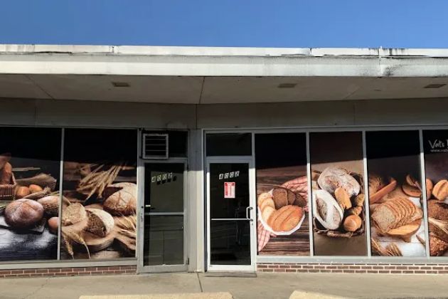 Val's Bakery