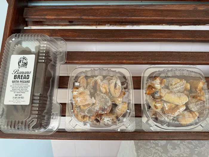 Val's Bakery Picture 6