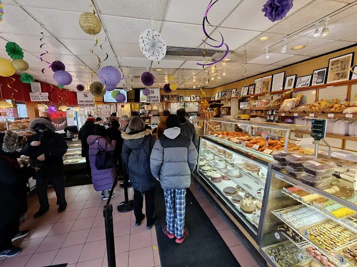 Bennison's Bakery Picture 8
