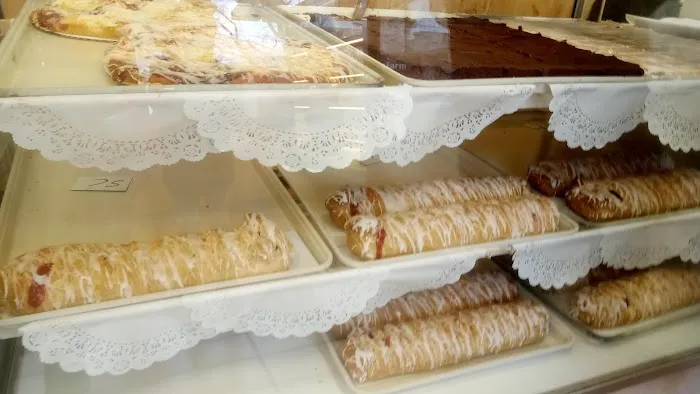 House Of Cakes Picture 8