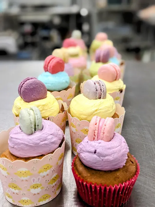 LeilaLove Patisserie Macarons shop Picture 9