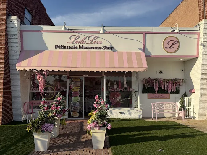 LeilaLove Patisserie Macarons shop Picture 3