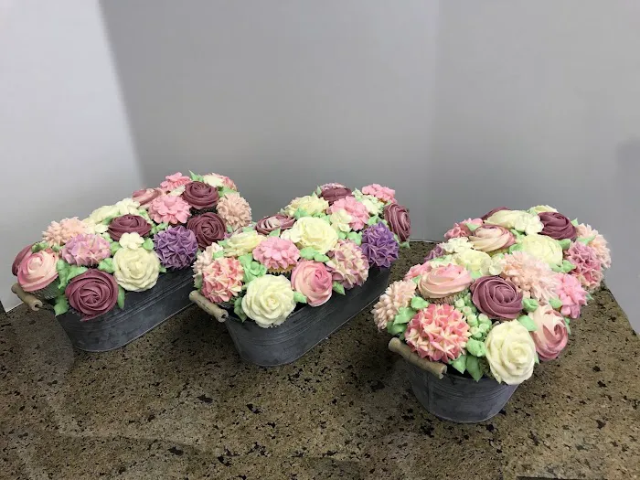 The Purple Tulip Cakery- by appointment only Picture 9