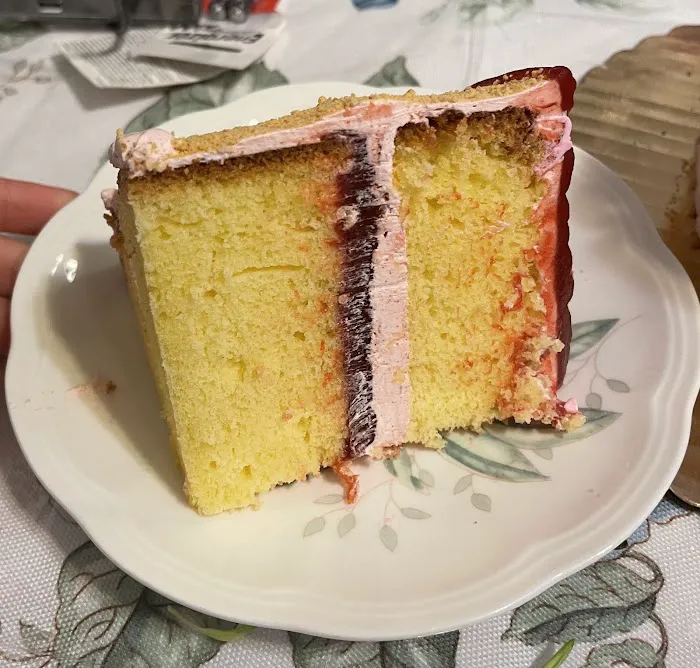 La Piñata Bakery Picture 3