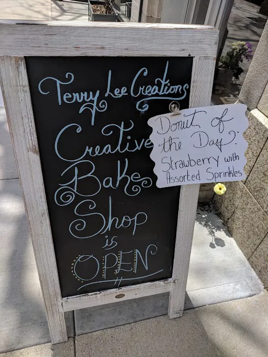 Terry Lee Creations Bake Shop Picture 4
