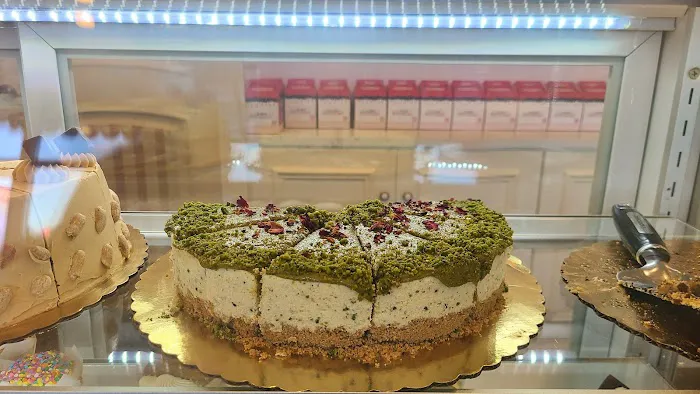 CAKE N' BAKE Picture 3