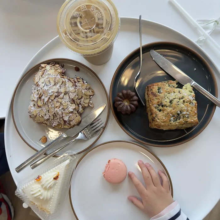 The Bellbird Bakeshop Picture 8