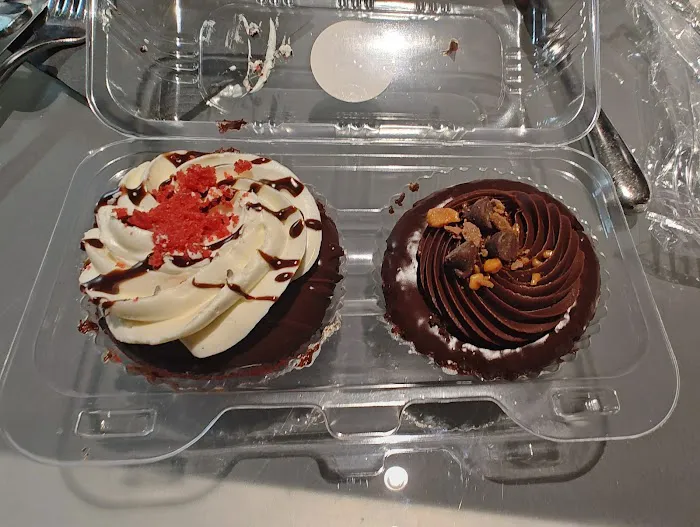 Molly's Cupcakes Picture 10