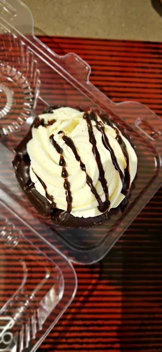 Molly's Cupcakes Picture 9