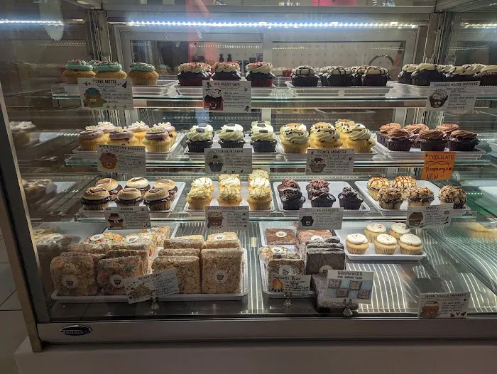 Molly's Cupcakes Picture 5