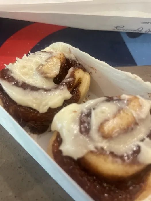 Cinnabon Picture 5