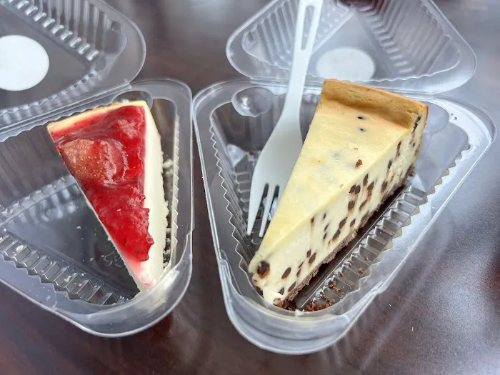 Eli's Cheesecake at O'Hare Airport Picture 5