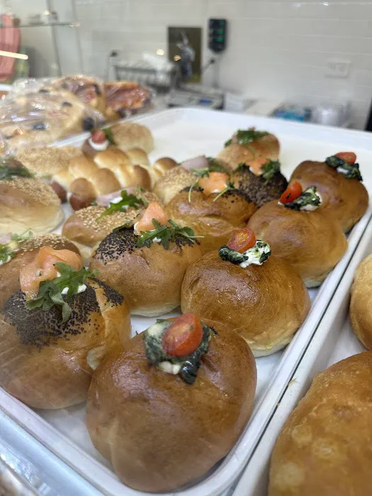 New Paradise Bakery Picture 8