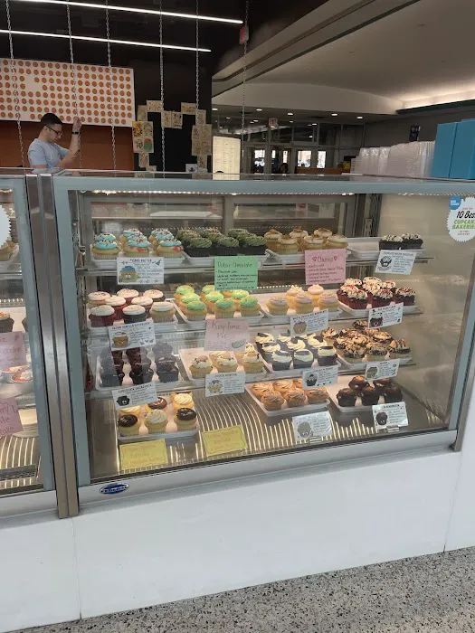 Molly's Cupcakes Picture 4