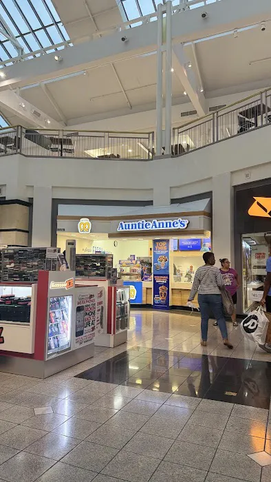 Auntie Anne's Picture 3