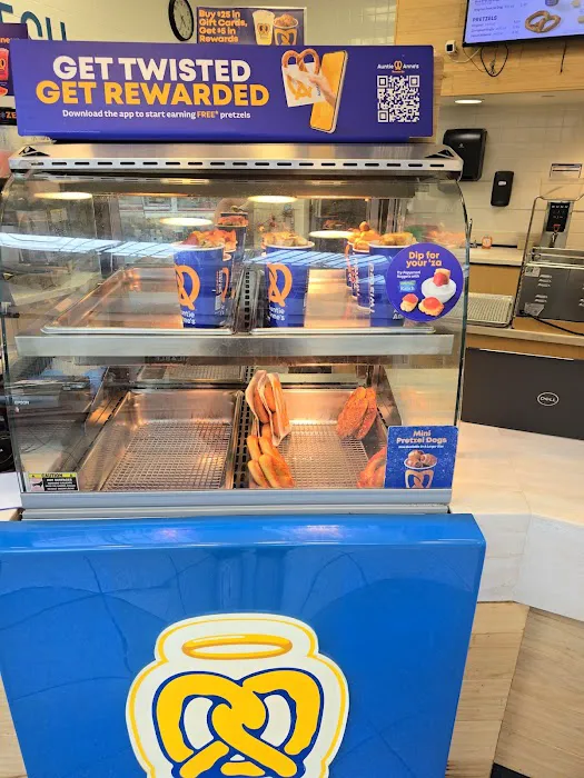 Auntie Anne's Picture 9
