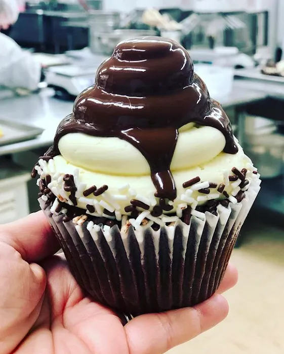 JR Dessert Bakery Picture 3