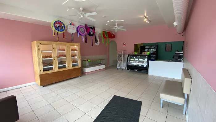 Elsa's Bakery Picture 3