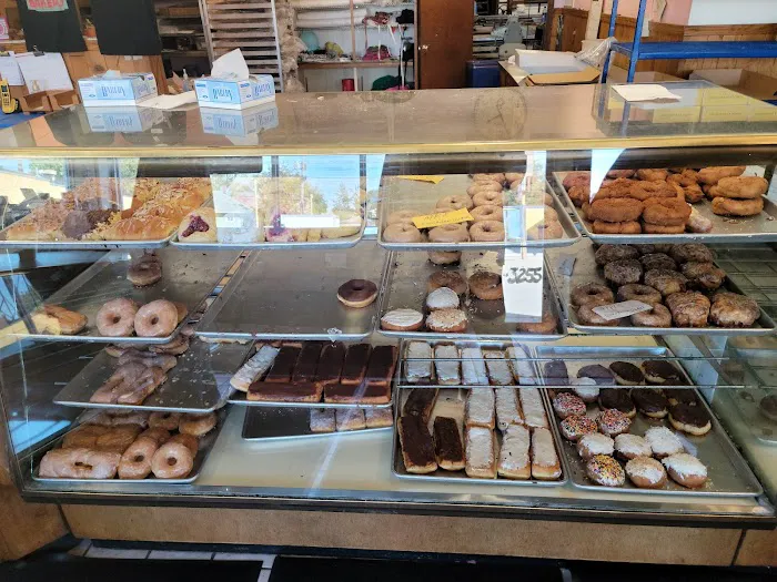 Hi-Way Bakery Picture 9