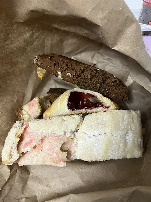 Panaderia Aracely's Bakery Picture 5