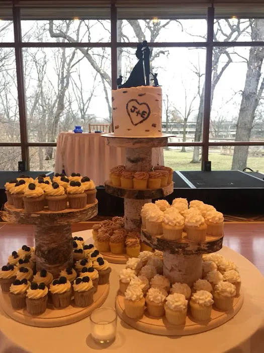 Smallcakes: A Cupcakery and Creamery of Elmhurst Picture 2
