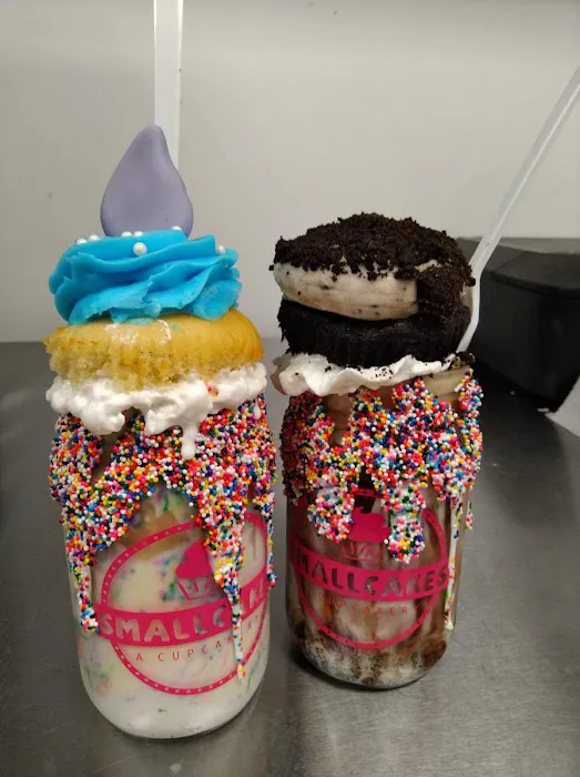 Smallcakes: A Cupcakery and Creamery of Elmhurst Picture 9