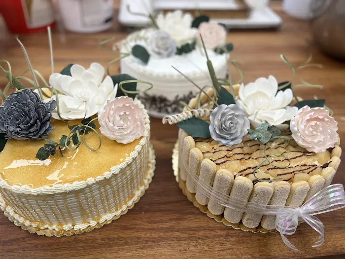 Ideal Bakery Picture 4
