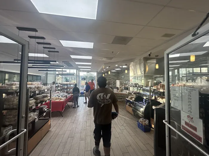 Valerio's Tropical Bakeshop Picture 2