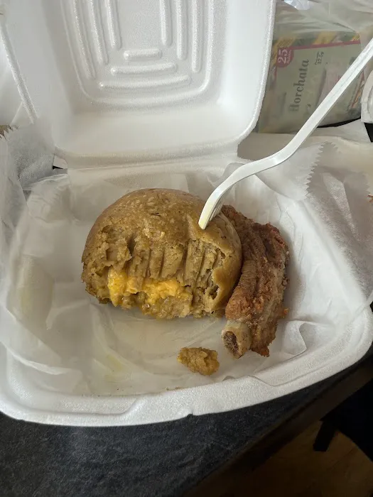 Guss Bakery Picture 7