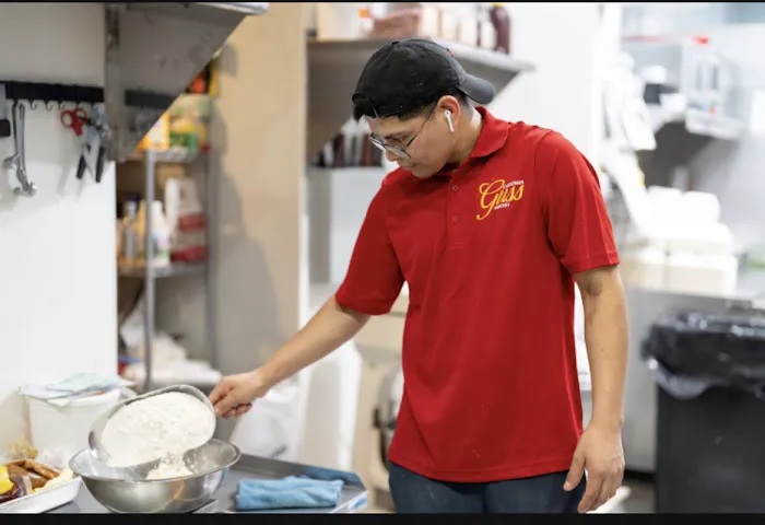 Guss Bakery Picture 6