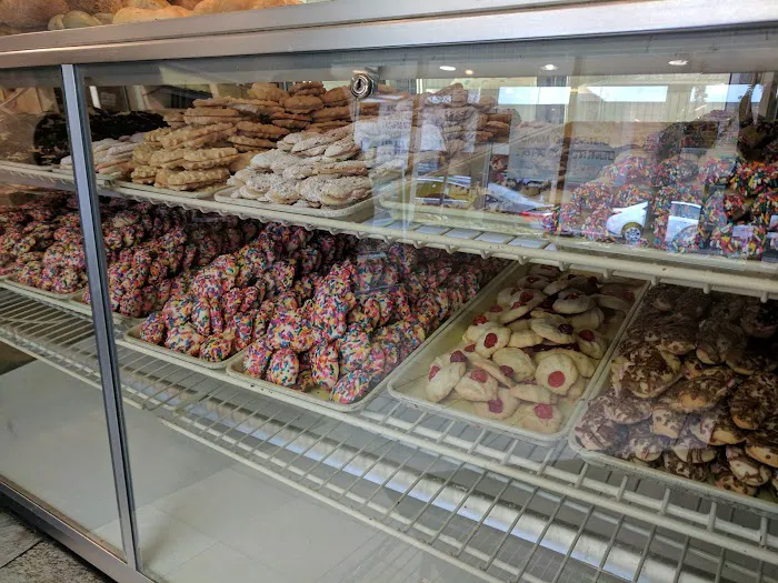 Tel Aviv Bakery Picture 10