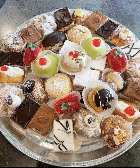 Italian Bakery Picture 7