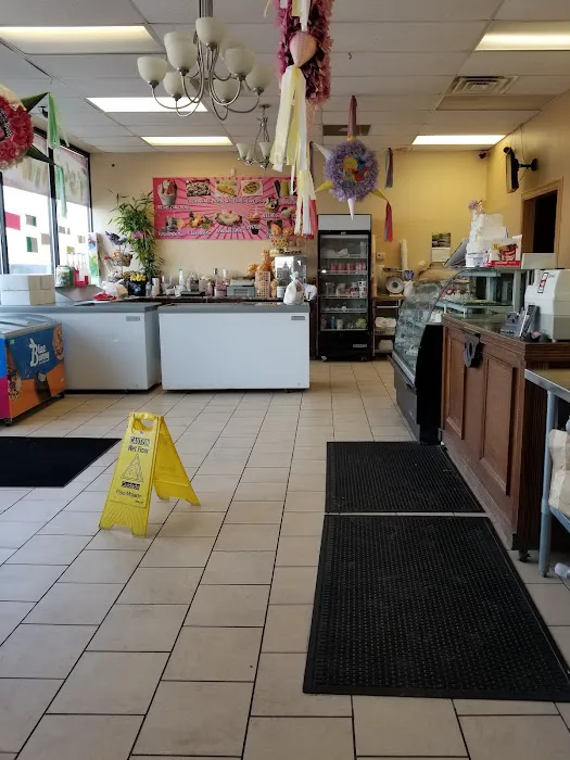 JIREH Bakery & Pizzeria Picture 3