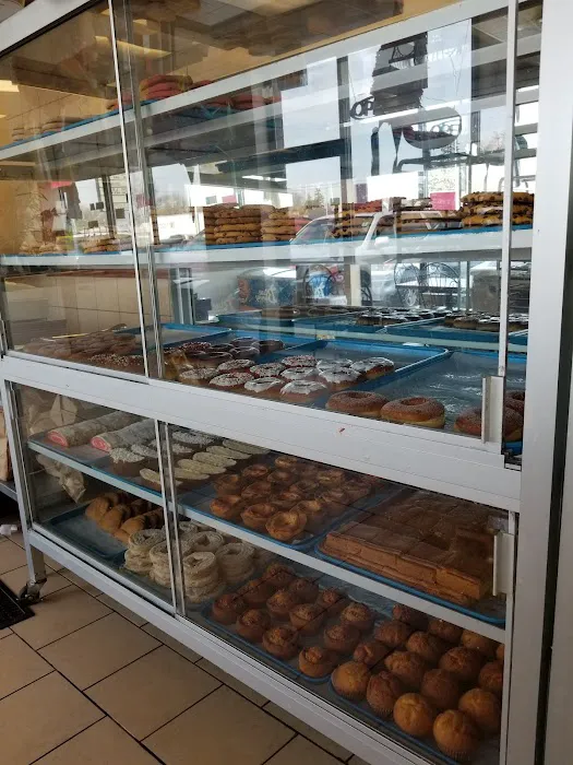 JIREH Bakery & Pizzeria Picture 5