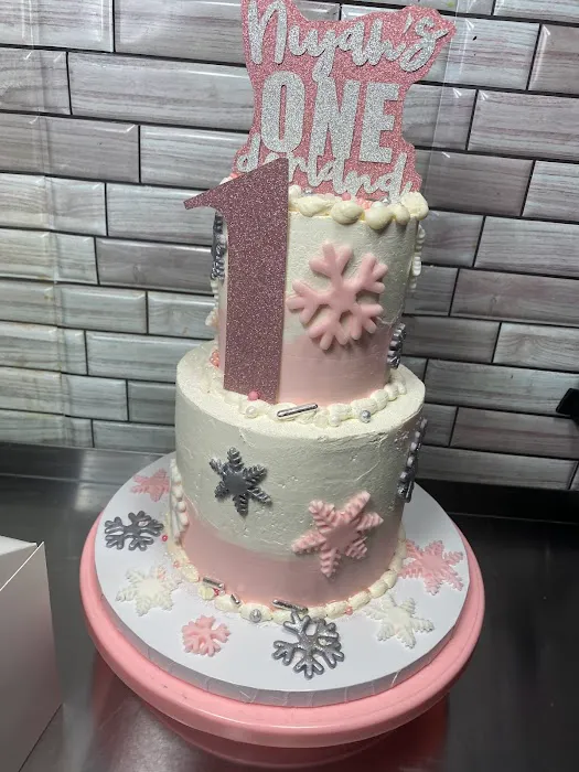 Mouthful of Cakes Custom Cake/Treat Shop Picture 7
