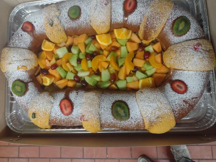 La Tapatia Bakery Picture 7