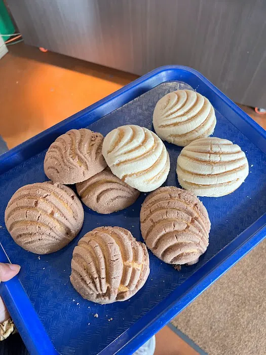 Aracely's Bakery Picture 5