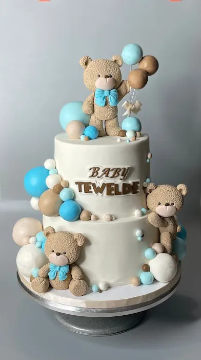 The Topper and the Cake Picture 1