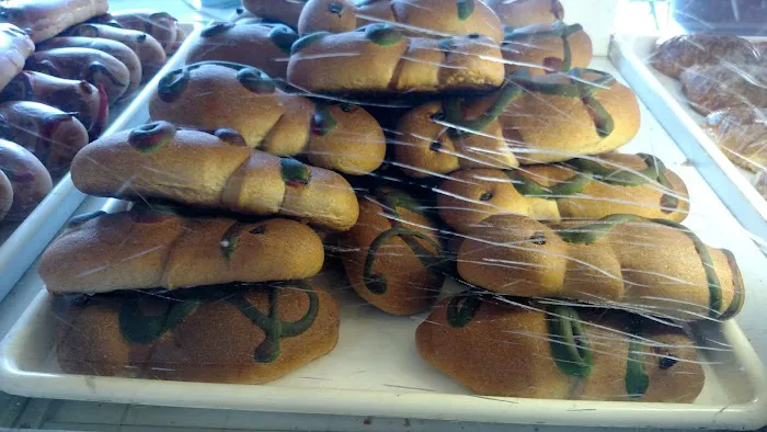 Cuenca's Bakery Picture 7