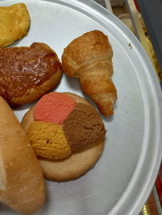Salgado's Bakery Picture 3