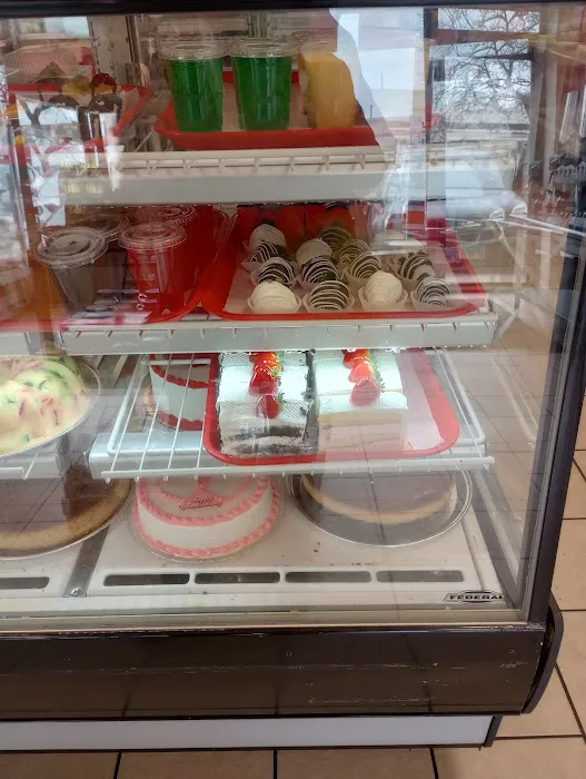 Salgado's Bakery Picture 1