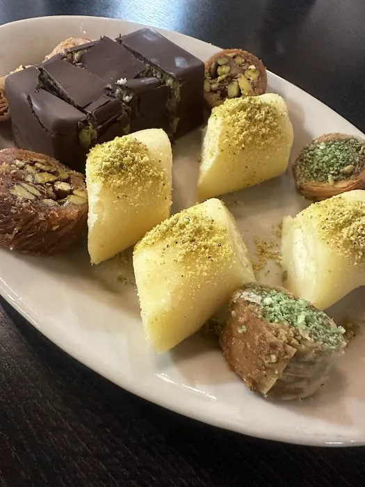 Donya Bakery Picture 8