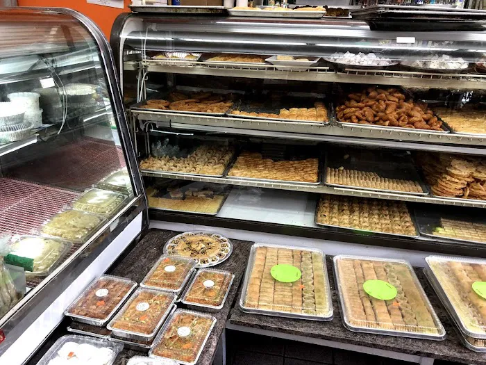 Feyrous Pastries & Groceries Picture 9