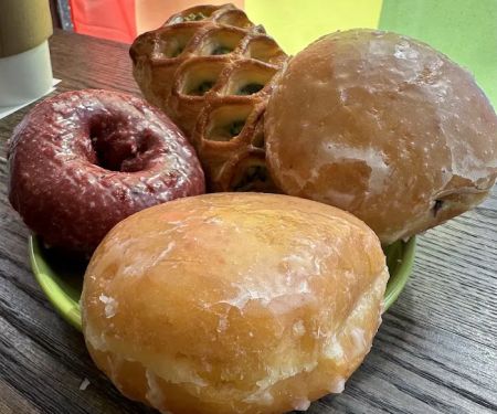 Somethin' Sweet Donuts