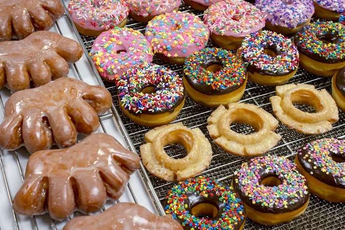 Somethin' Sweet Donuts Picture 2